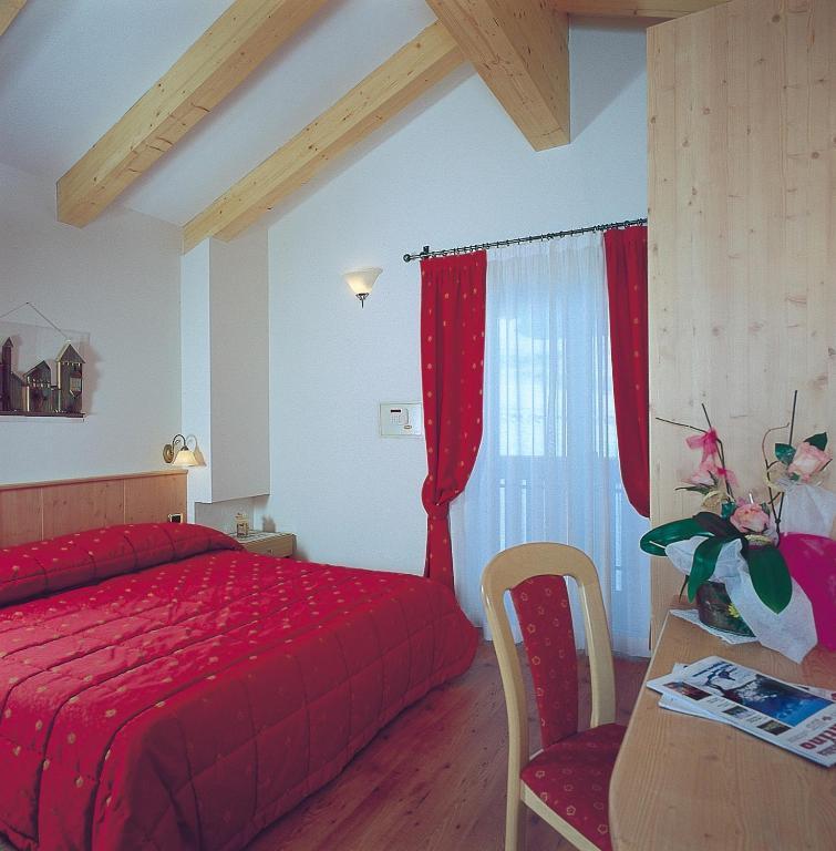 Hotel Zirmes Moena Phòng bức ảnh