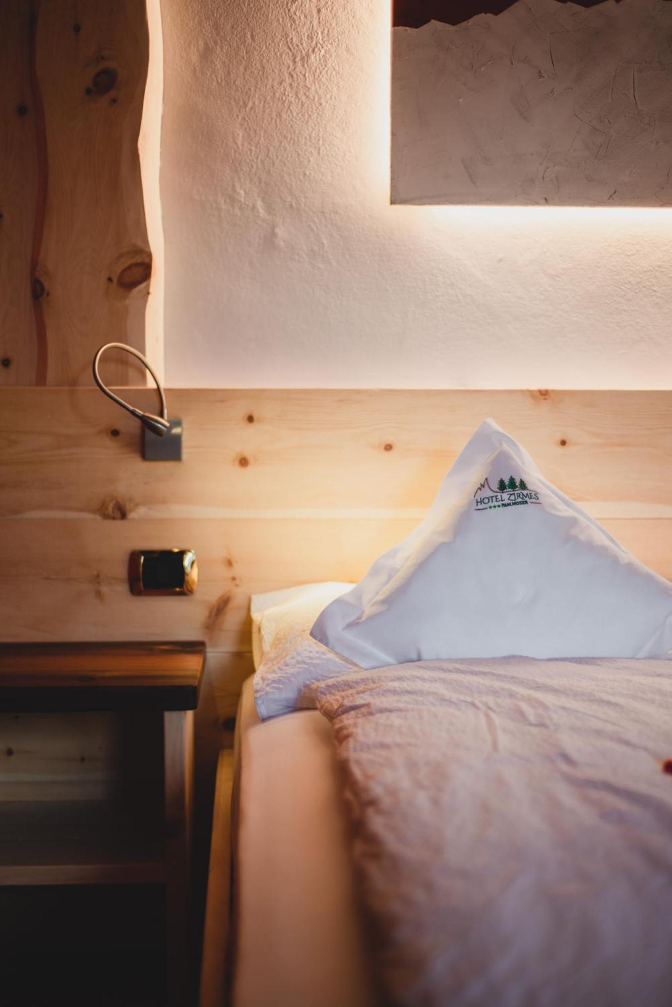 Hotel Zirmes Moena Ngoại thất bức ảnh