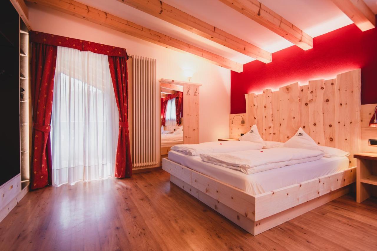 Hotel Zirmes Moena Ngoại thất bức ảnh